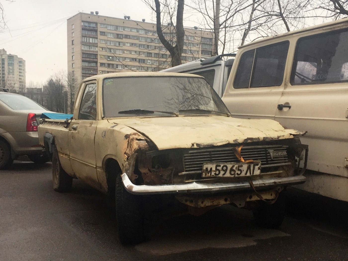 м 5965 ЛГ, Toyota Hilux 3rd gen (N30/N40), 1978–1983