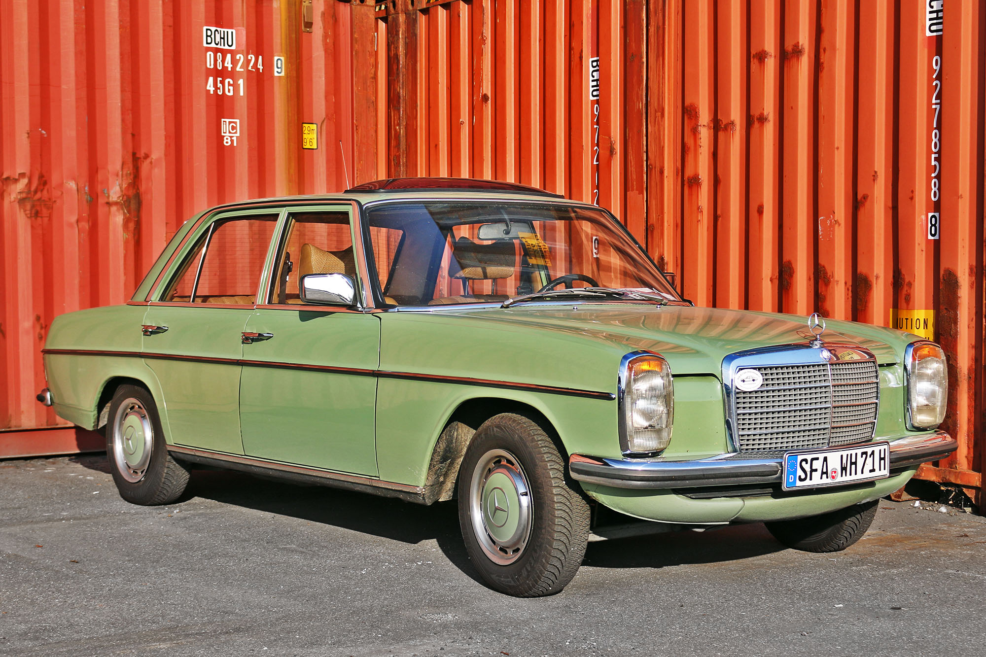 SFA WH 71 H, Mercedes-Benz E-Klasse 200–280 Sedan (W114/W115), 1967­–1976