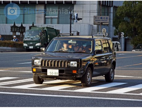 大阪 503 の 5088, Nissan Rasheen