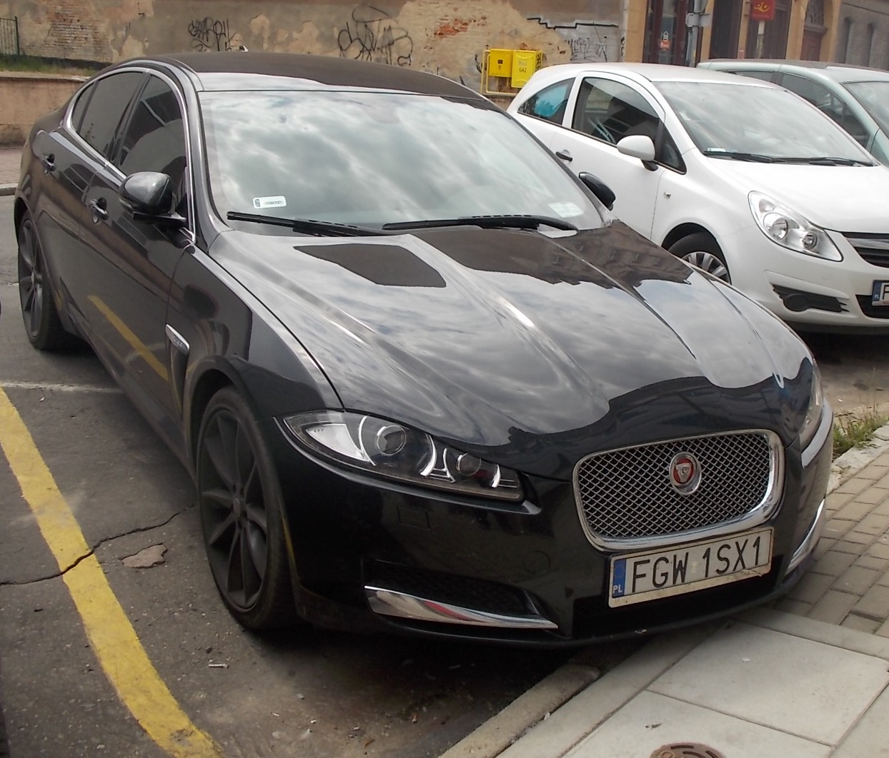 FGW 1SX1, Jaguar XF 1st gen Sedan (X250), facelift, 2011–2015
