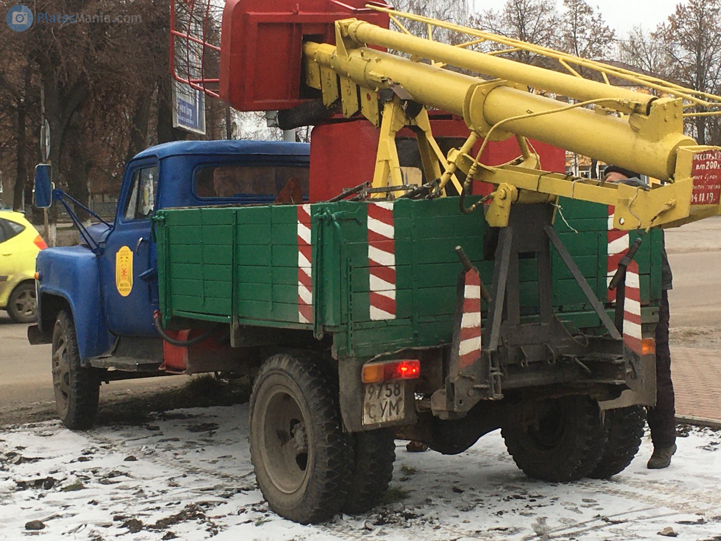 9758 СУМ, GAZ 52/53 