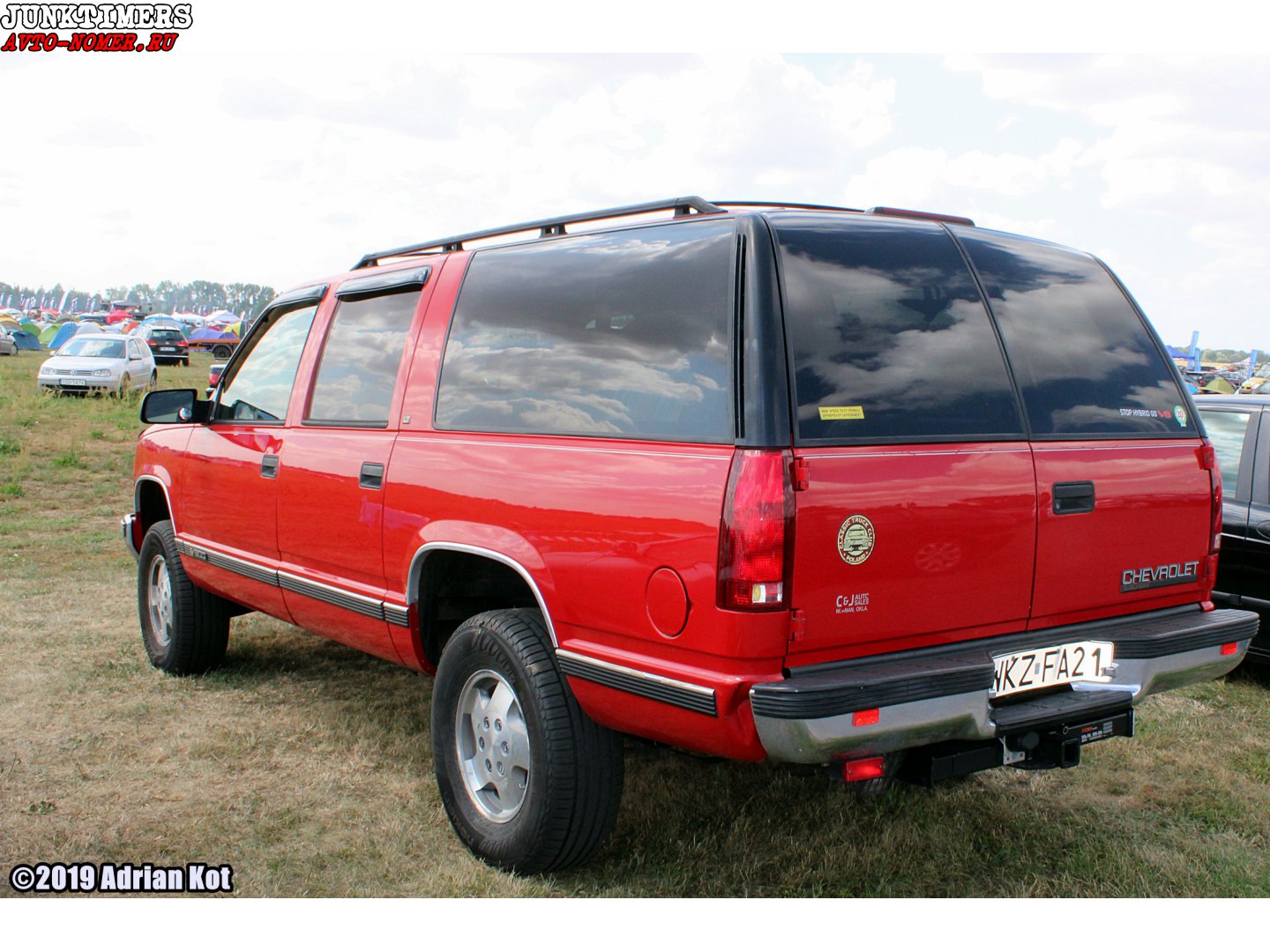 WKZ FA21, Chevrolet Suburban 8th gen (GMT400), 1991–1999