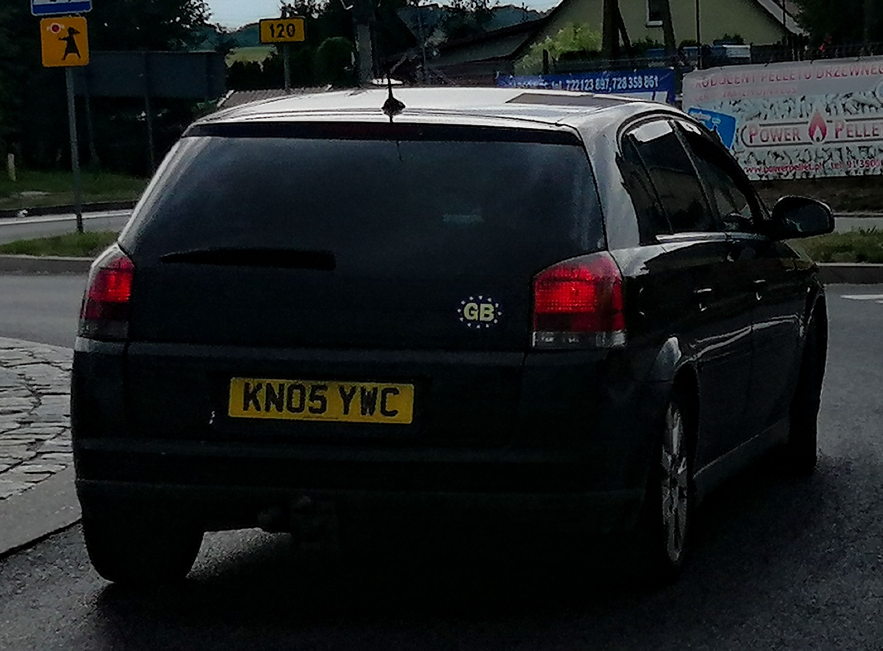 KN05YWC, Vauxhall Signum 1st gen (Z03), 2003–2005