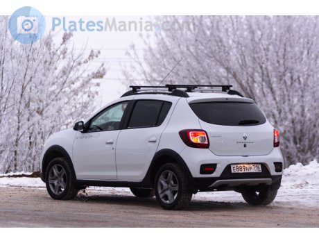 е889нр716, Renault Sandero