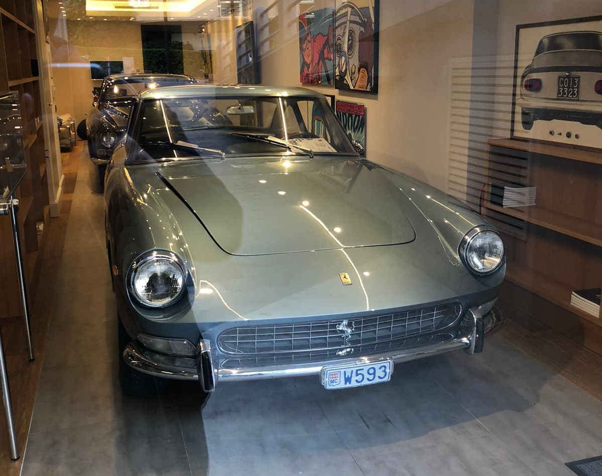 W593, Ferrari 330 330 GT 2+2 (1964–1967)