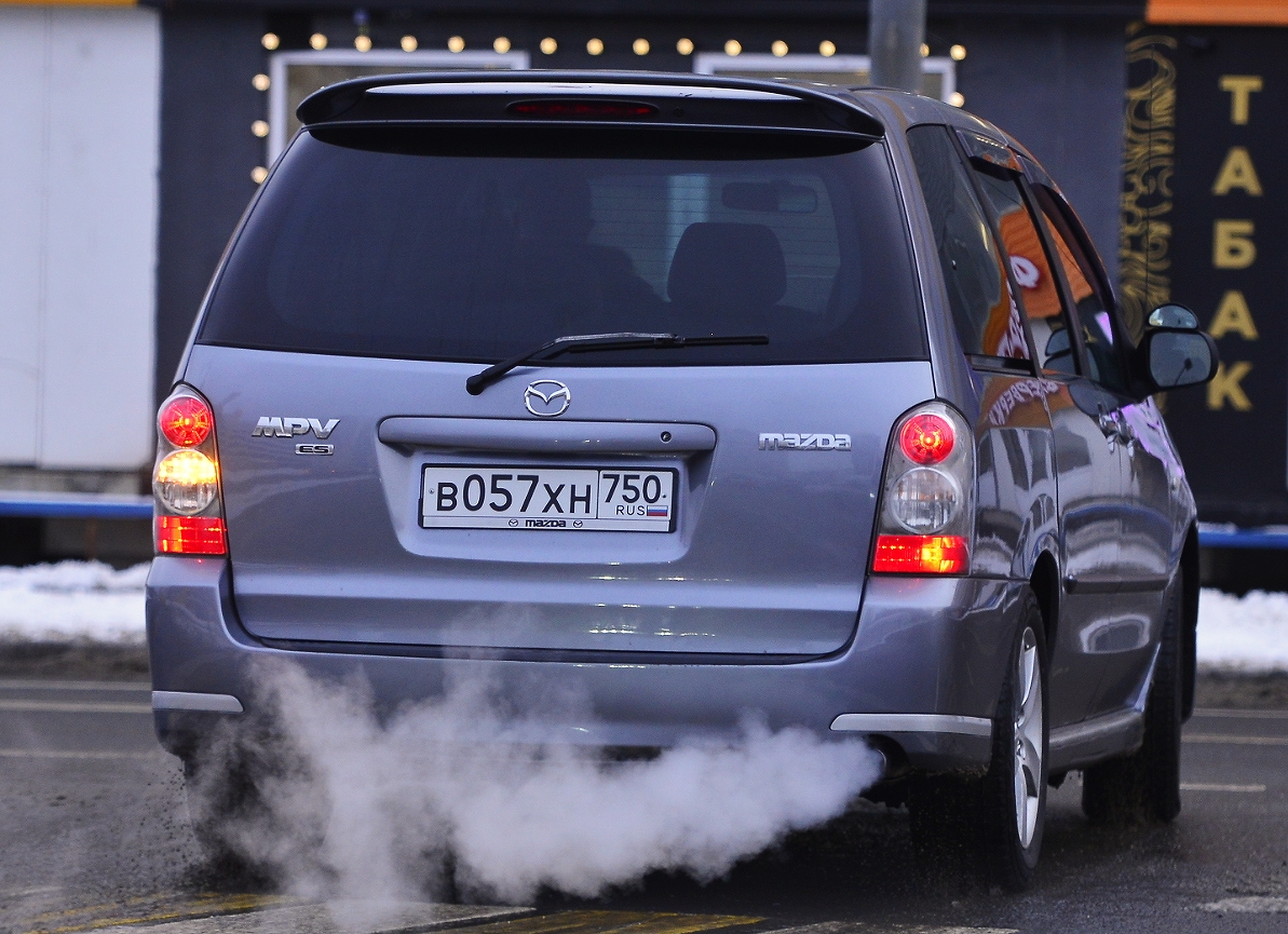 в 057 хн 750, Mazda MPV 2nd gen (LW), 1999–2006