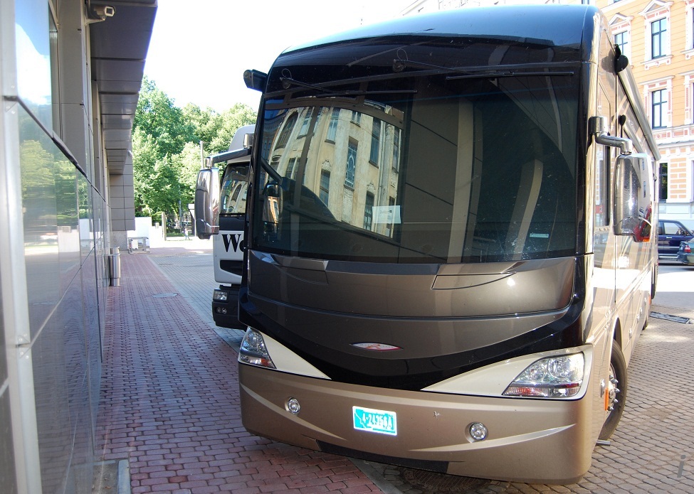 4-24356A, Fleetwood Revolution 