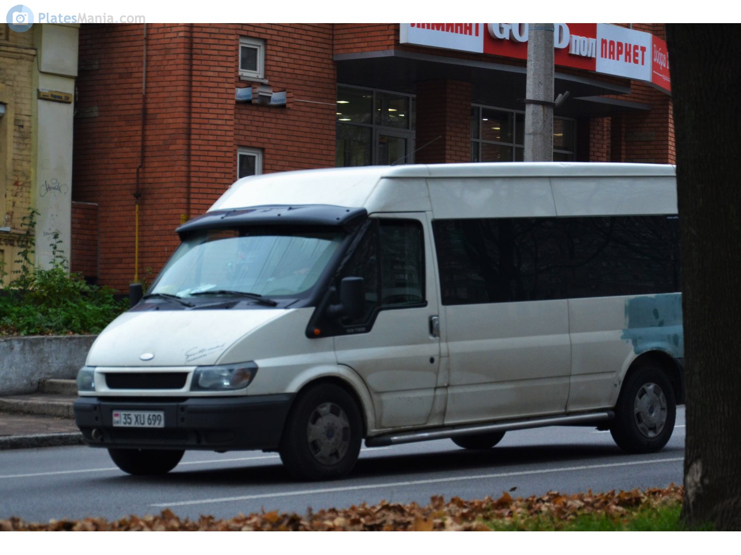 35 XU 699, Ford Transit 