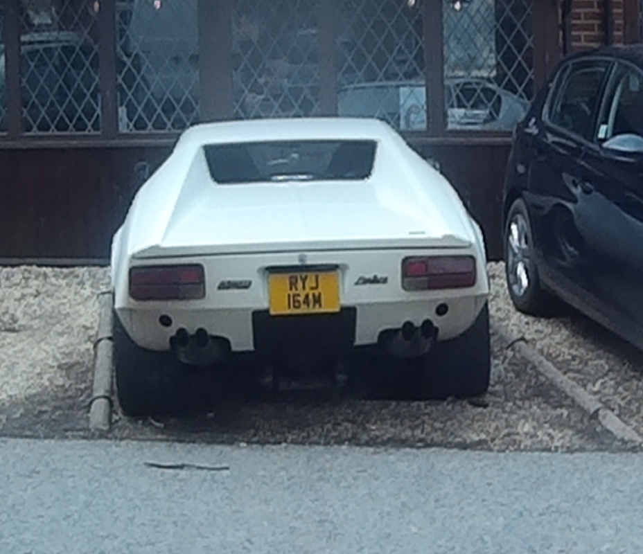 RYJ164M, De Tomaso Pantera 
