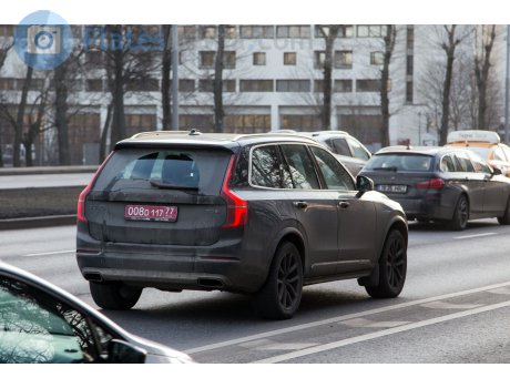 008D 117 77, Volvo XC90