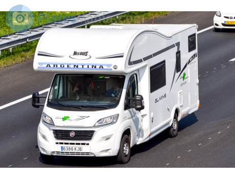 6386 KJB, McLouis Glamys