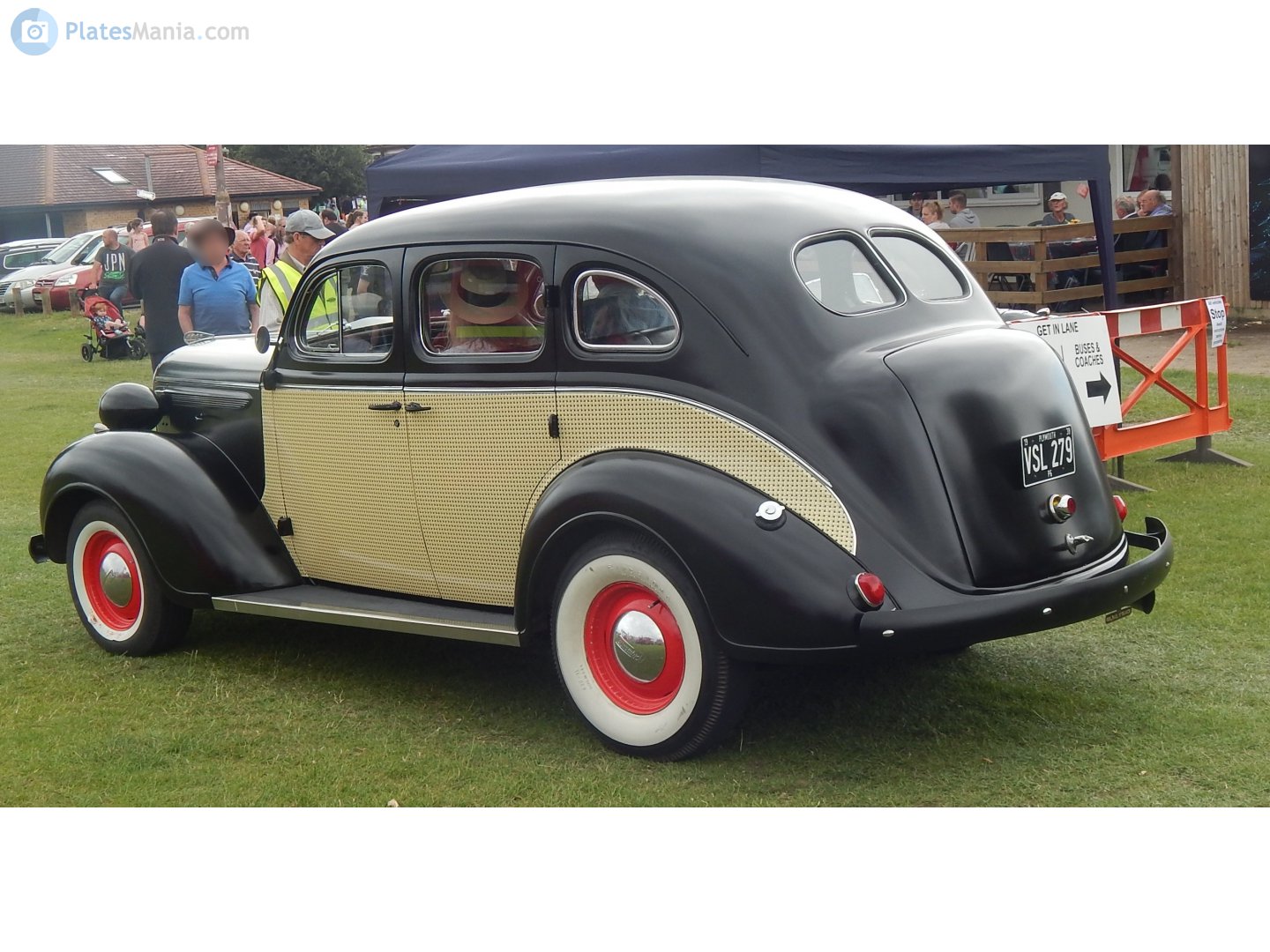 VSL279, Plymouth Deluxe 