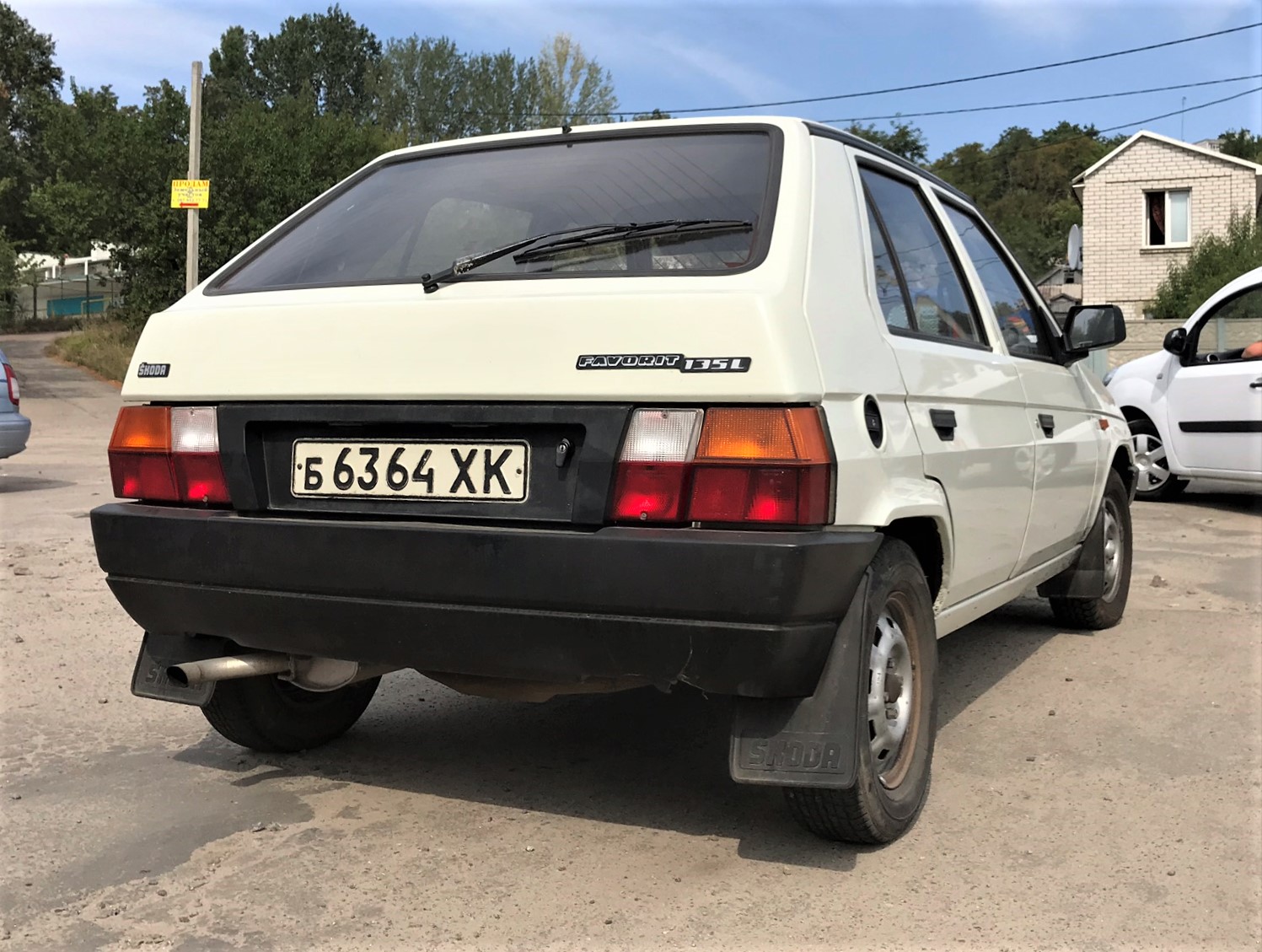 б 6364 ХК, Skoda Favorit 