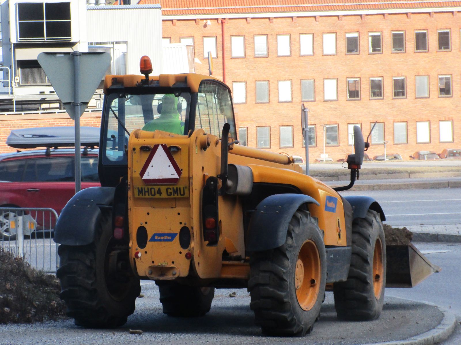 MH04GMU, JCB 500-Series 
