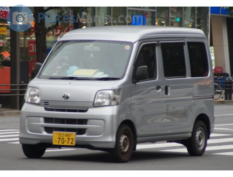 足立 480 こ 7072, Toyota Pixis