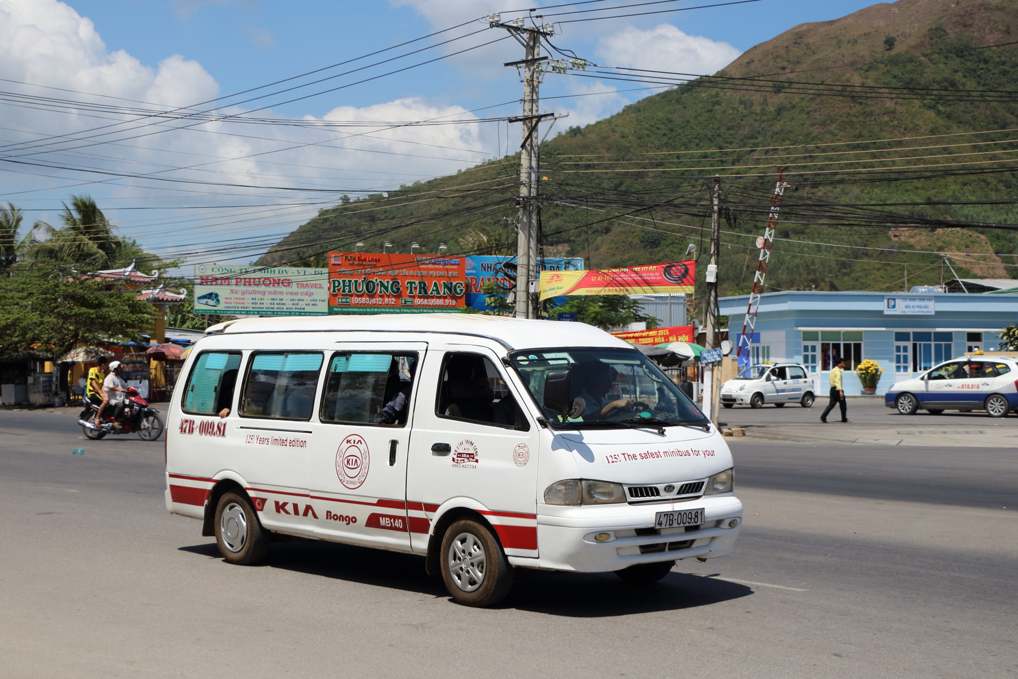 47B-009.81, Kia Bongo 3rd gen Coach (III) (CT), 2004–2005