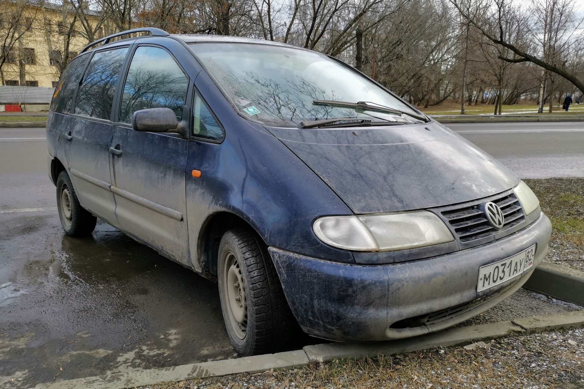 м 031 ау 82, Volkswagen Sharan 1st gen (7M), 1995–2000