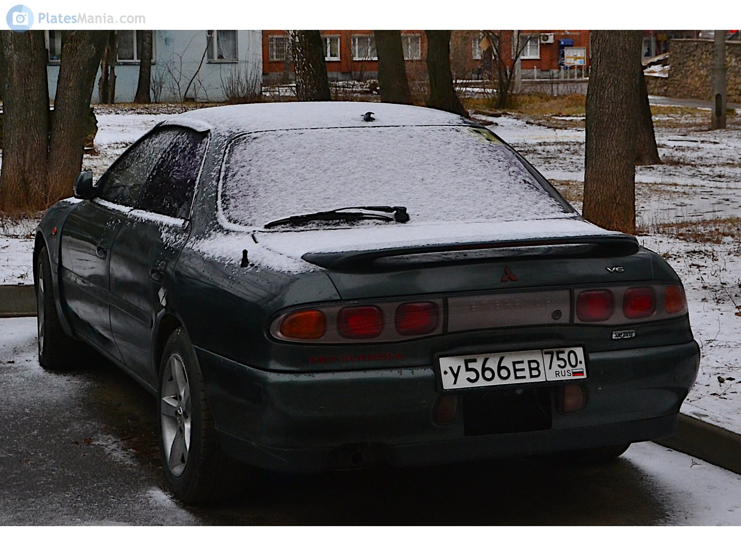 у 566 ев 750, Mitsubishi Emeraude 1st gen (E54/E64), 1992–1996