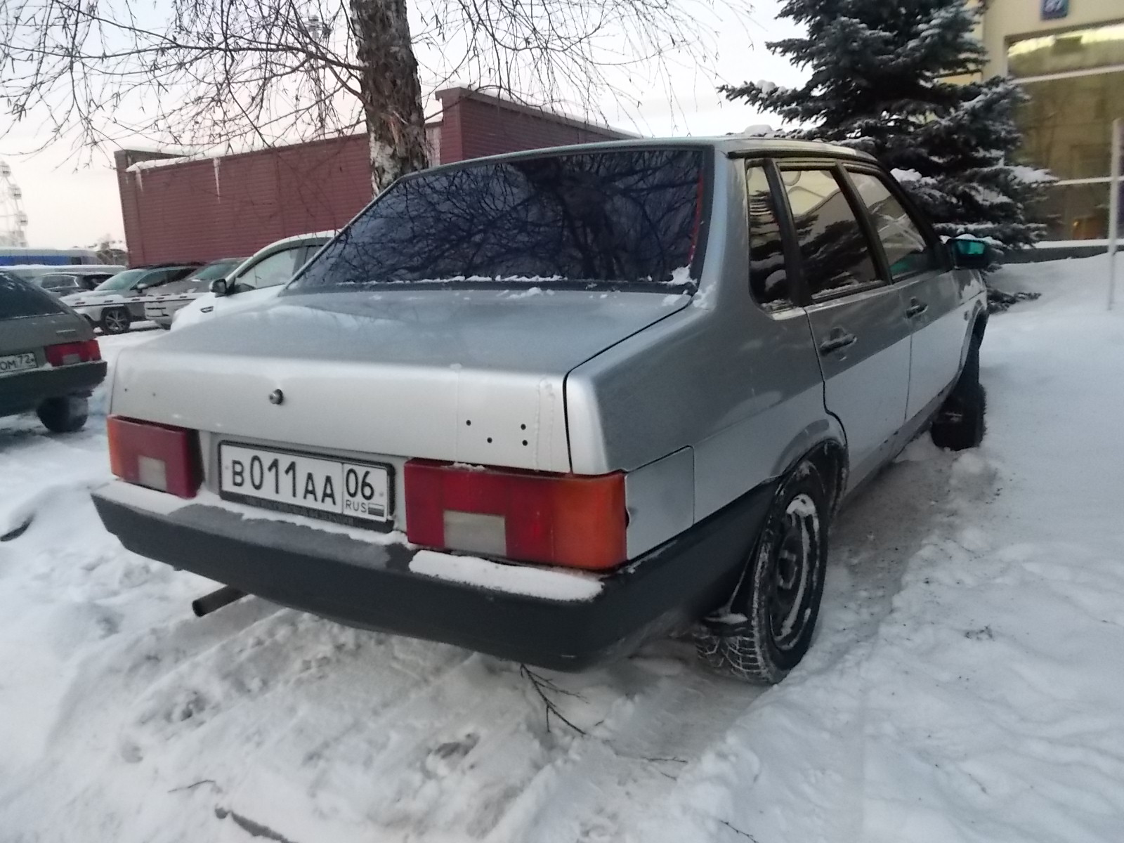 в 011 аа 06, Lada (VAZ) 21099 