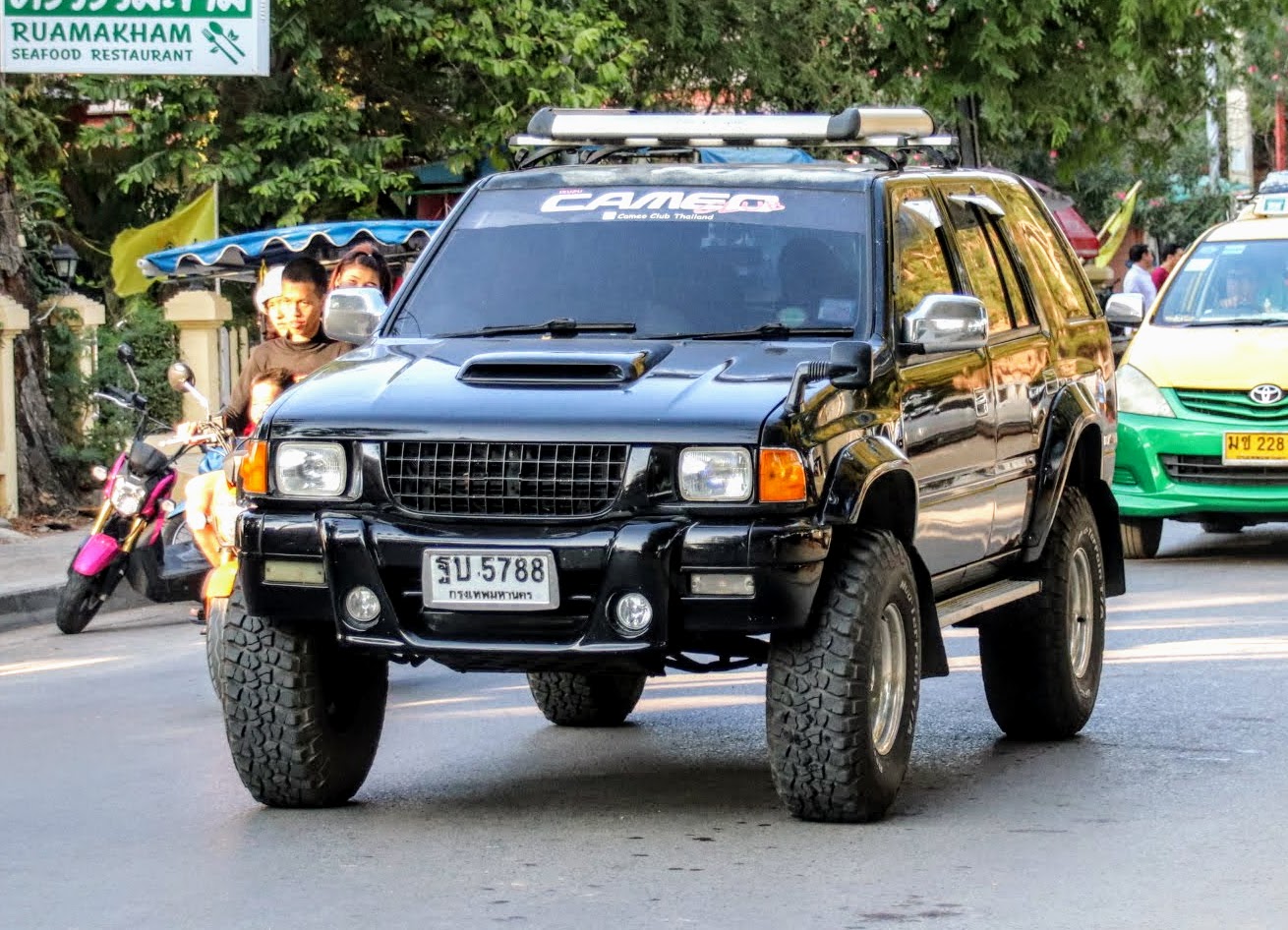 ฐบ 5788, Isuzu Cameo 