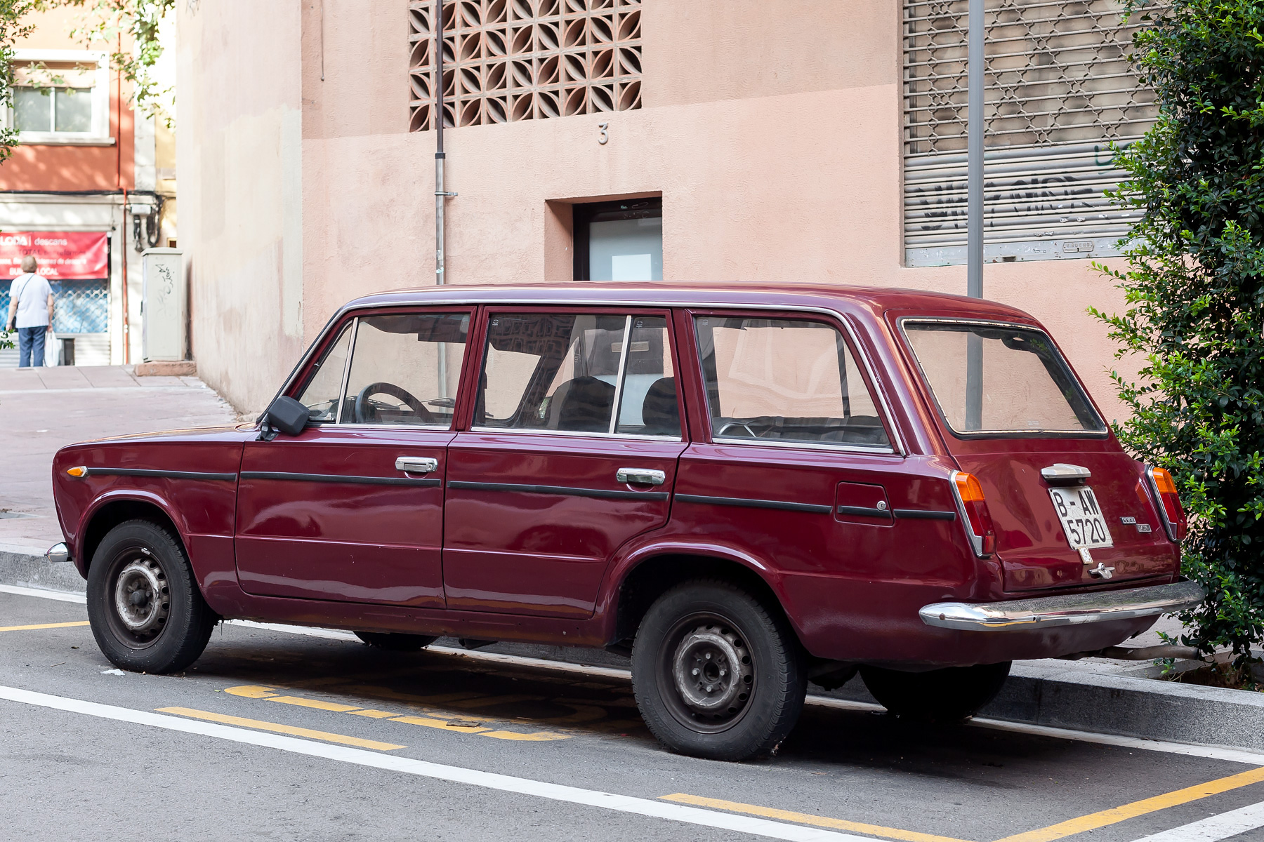 B 5720 AW, SEAT 1430 