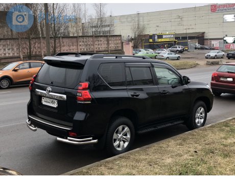 4444 MM-7, Toyota Land Cruiser Prado