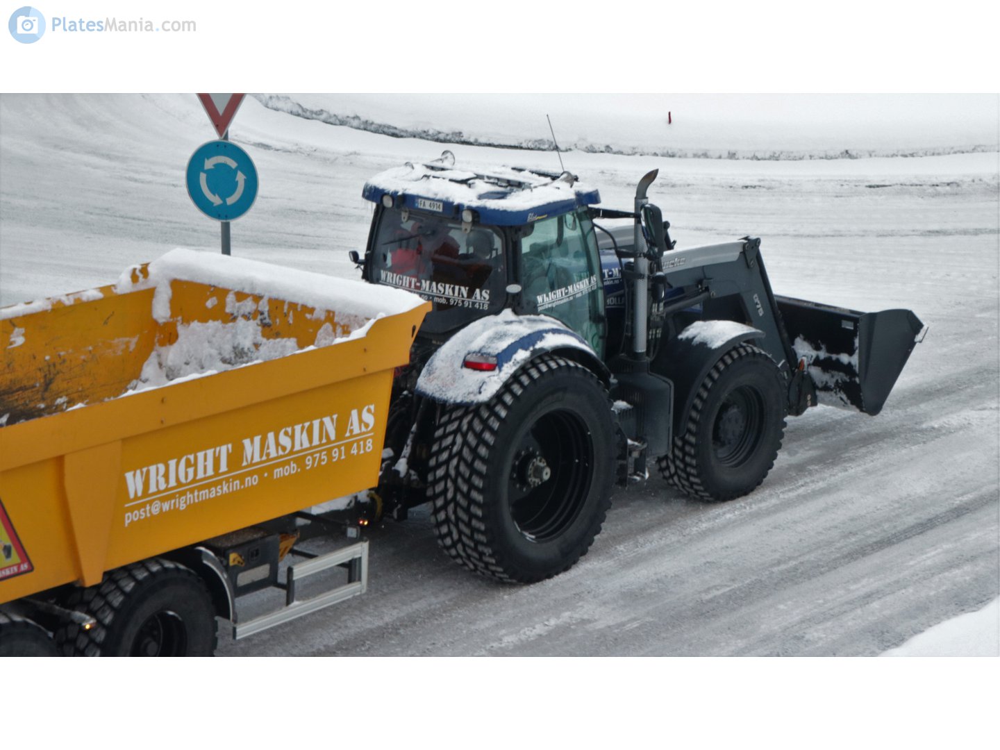 FA 4914, New Holland T-Series 