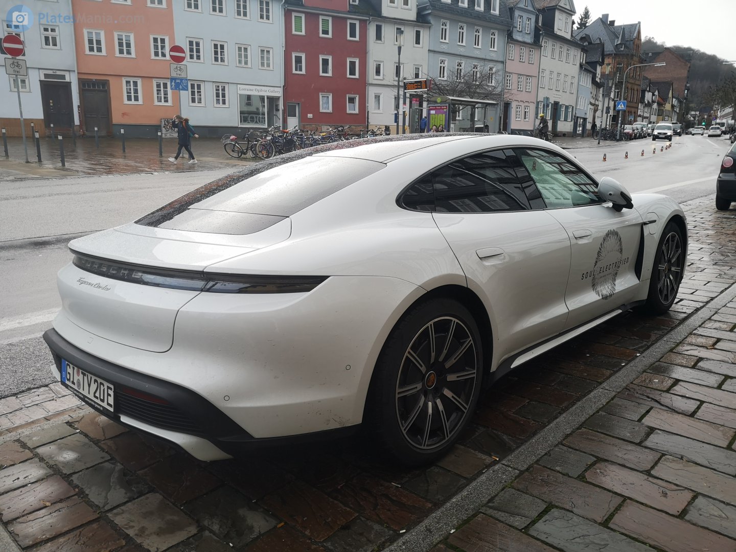 GI TY 20 E, Porsche Taycan 1st gen Sedan (9J1), 2019–2024