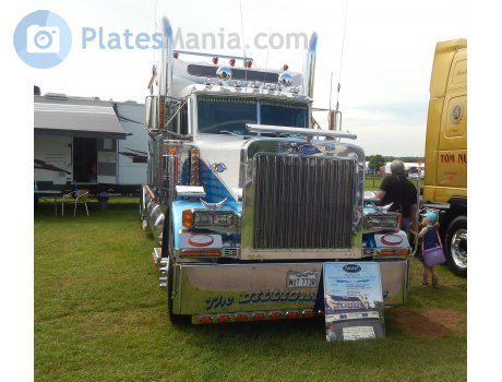 NUT 773R, Peterbilt 379