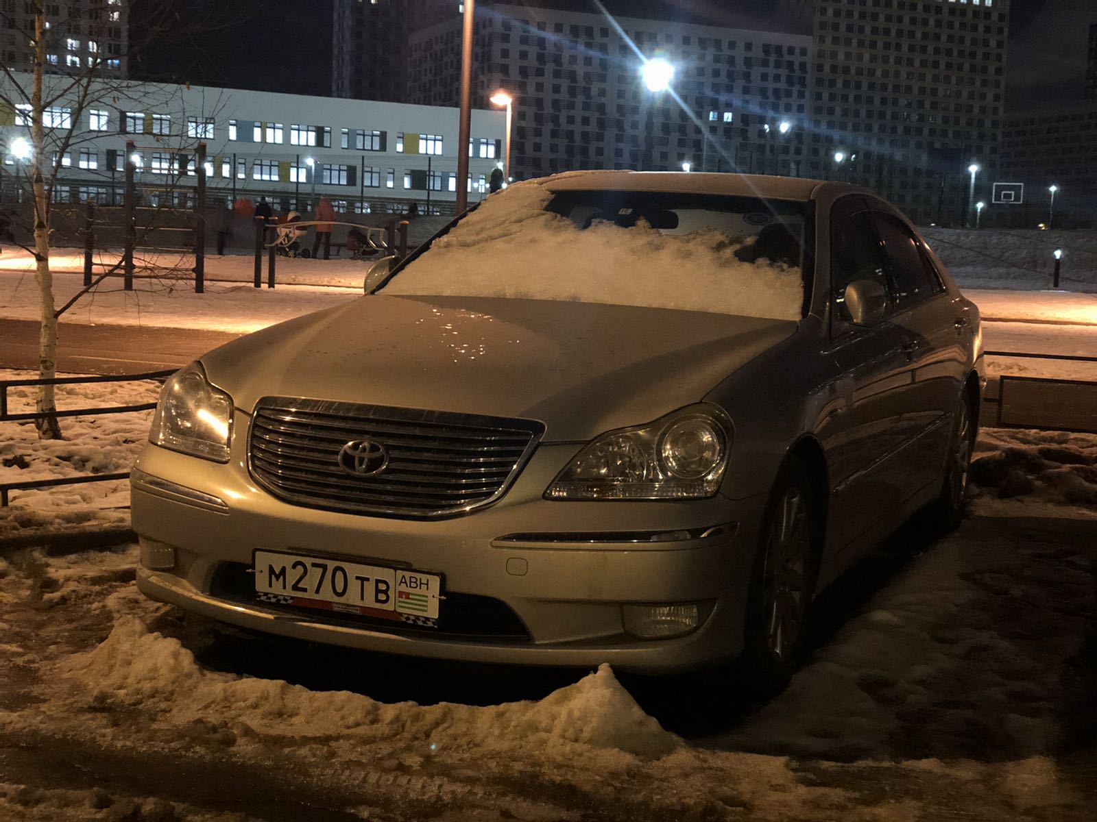 м 270 тв, Toyota Crown Majesta 4th gen (S180), 2004­–2009 (­–2010 for CN-market)