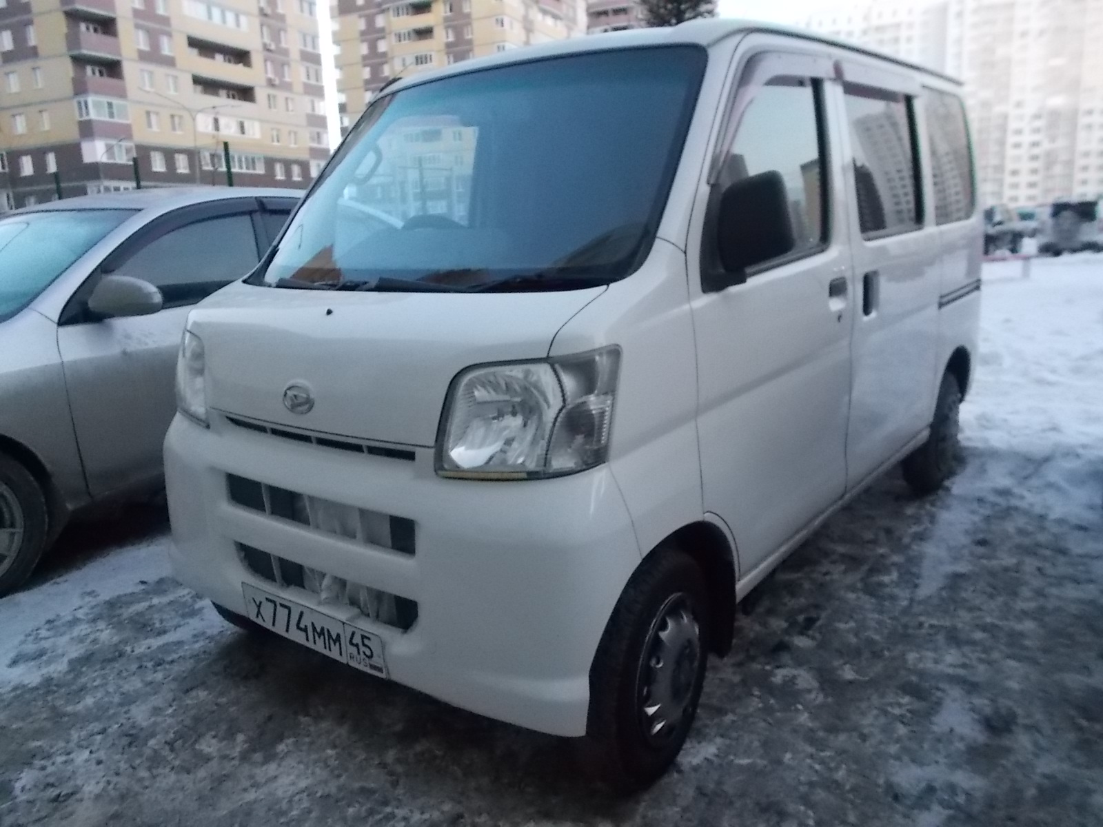 х 774 мм 45, Daihatsu Hijet 10th gen Cargo Van (S320/S330), 2004–2017