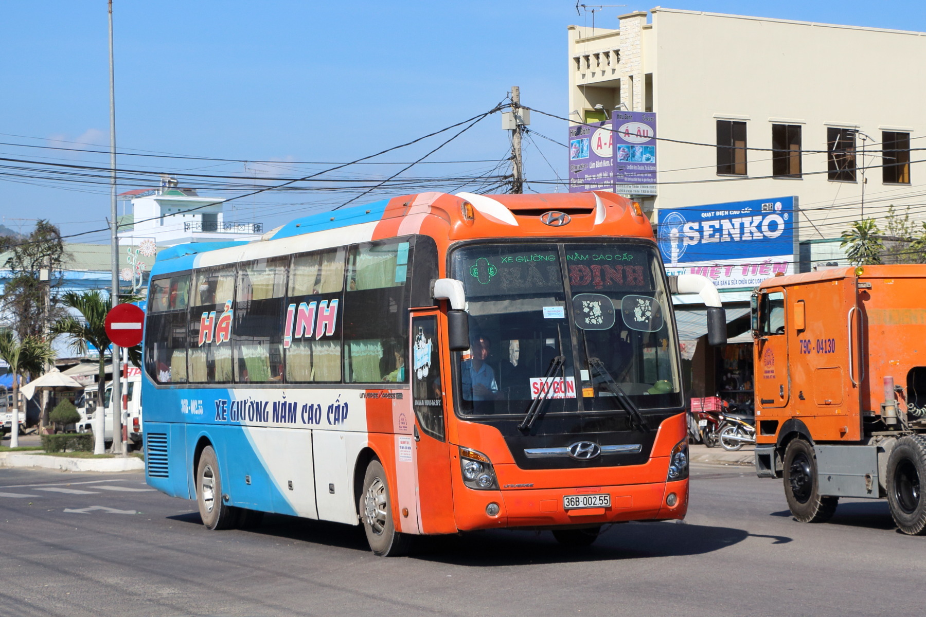 36B-002.55, Hyundai Universe Xpress 