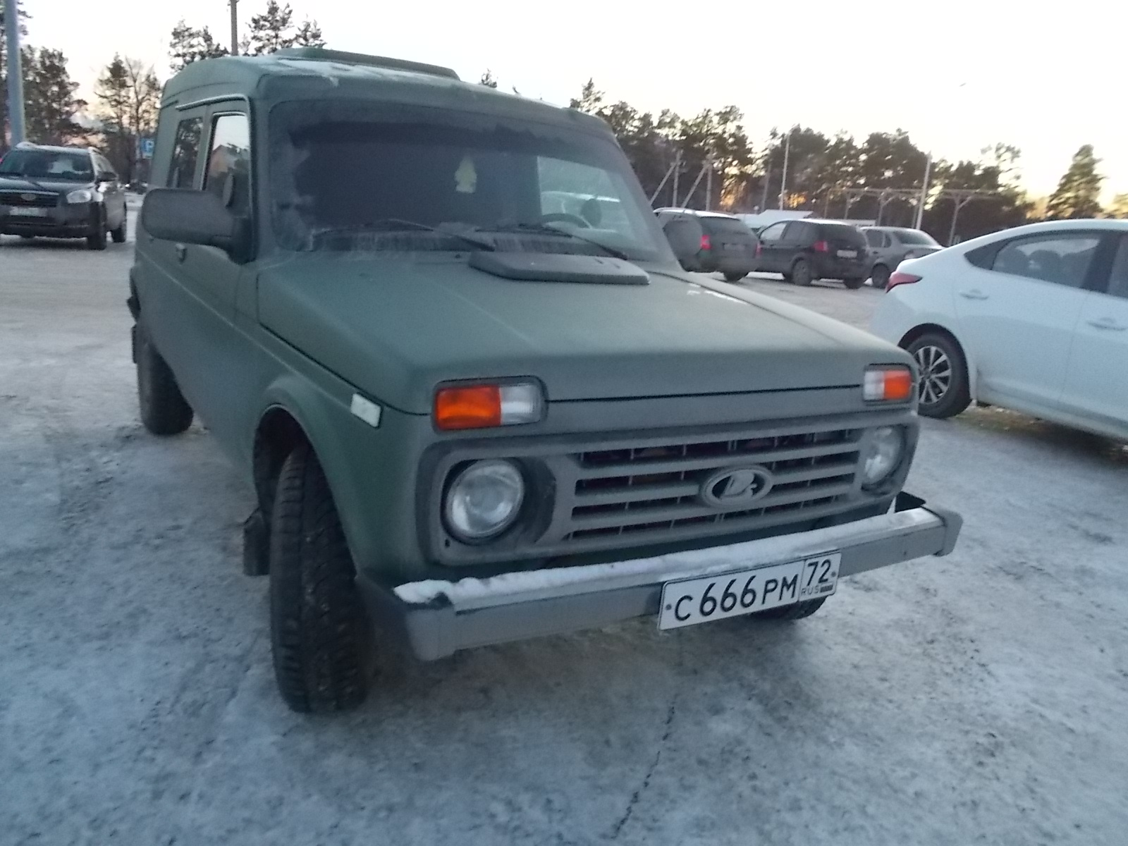 с 666 рм 72, Lada (VAZ) Лаура-19321 