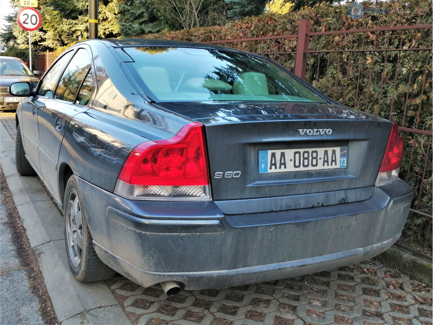 AA-088-AA, Volvo S60 1st gen (384), 2001–2009