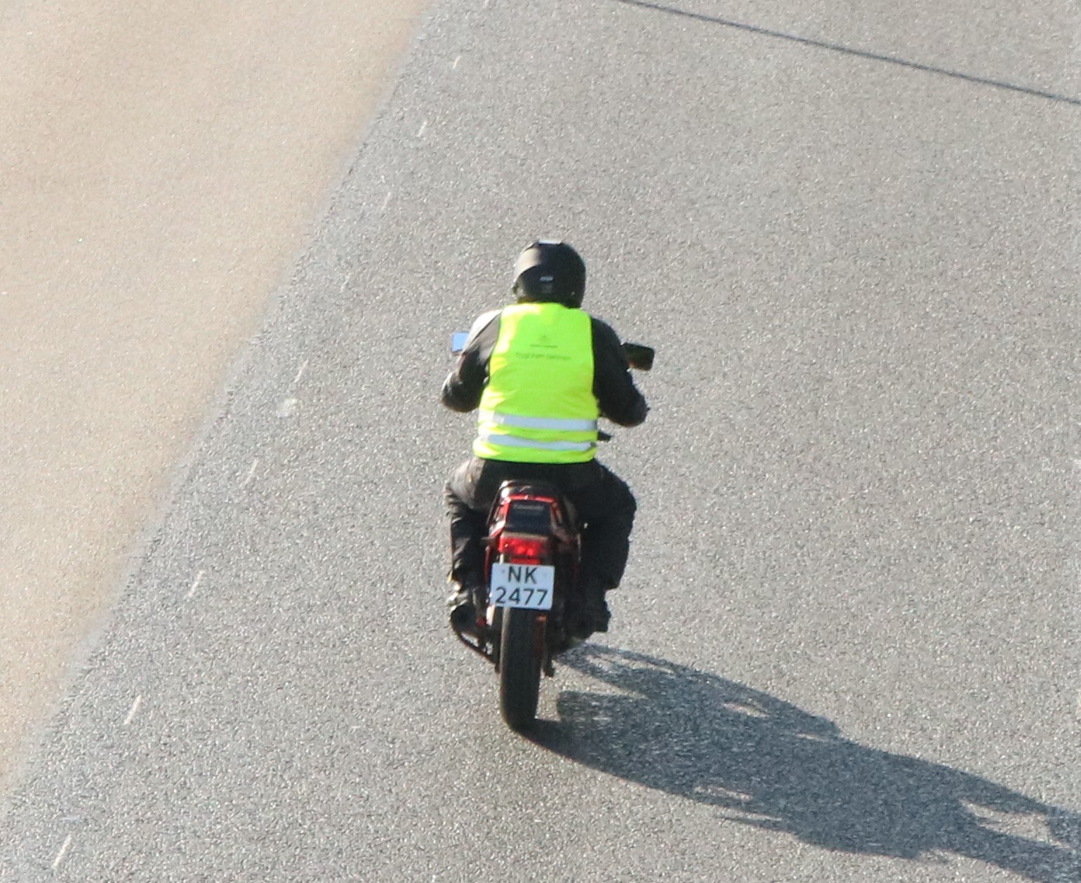 NK 2477, Kawasaki GPZ550 