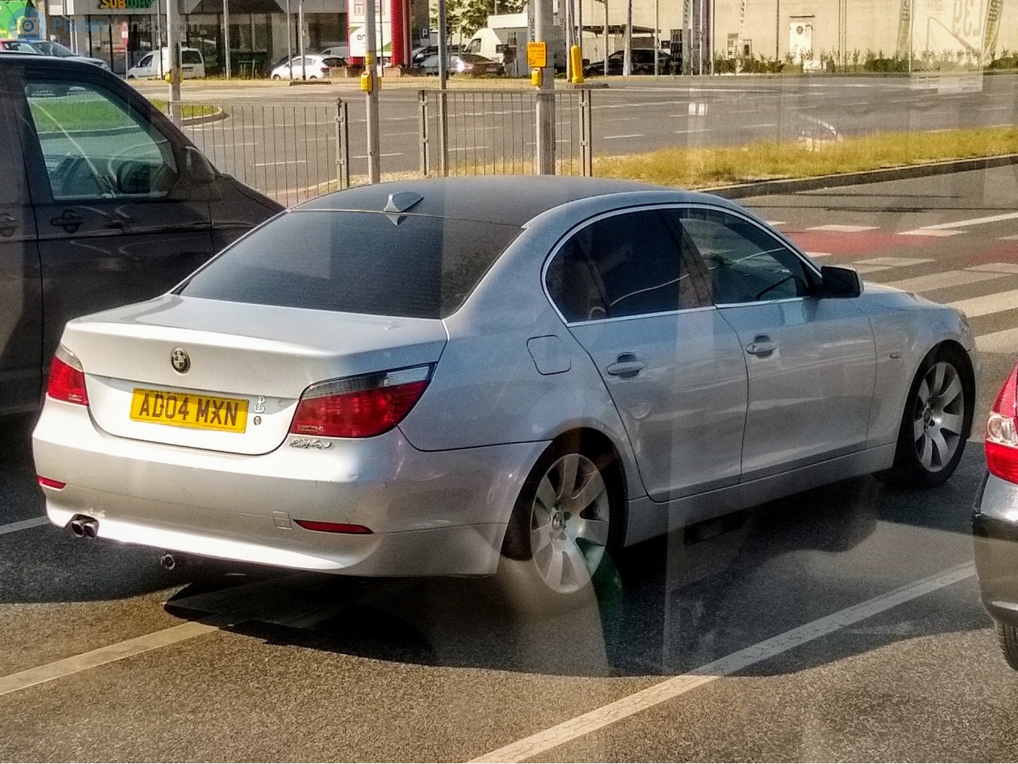 AD04MXN, BMW 5 Series 5th gen Sedan (E60), 2003–2010