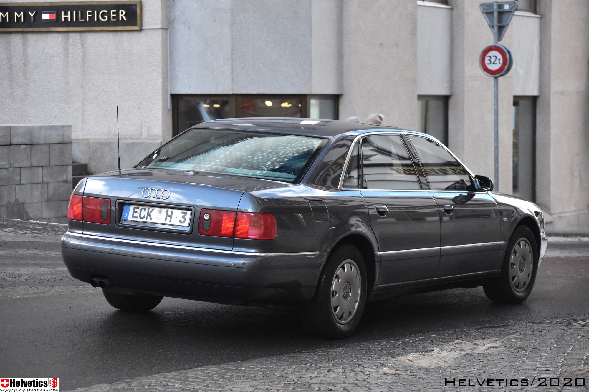 ECK H 3, Audi A8 1st gen (D2/4D2/4D8), 1994–2002