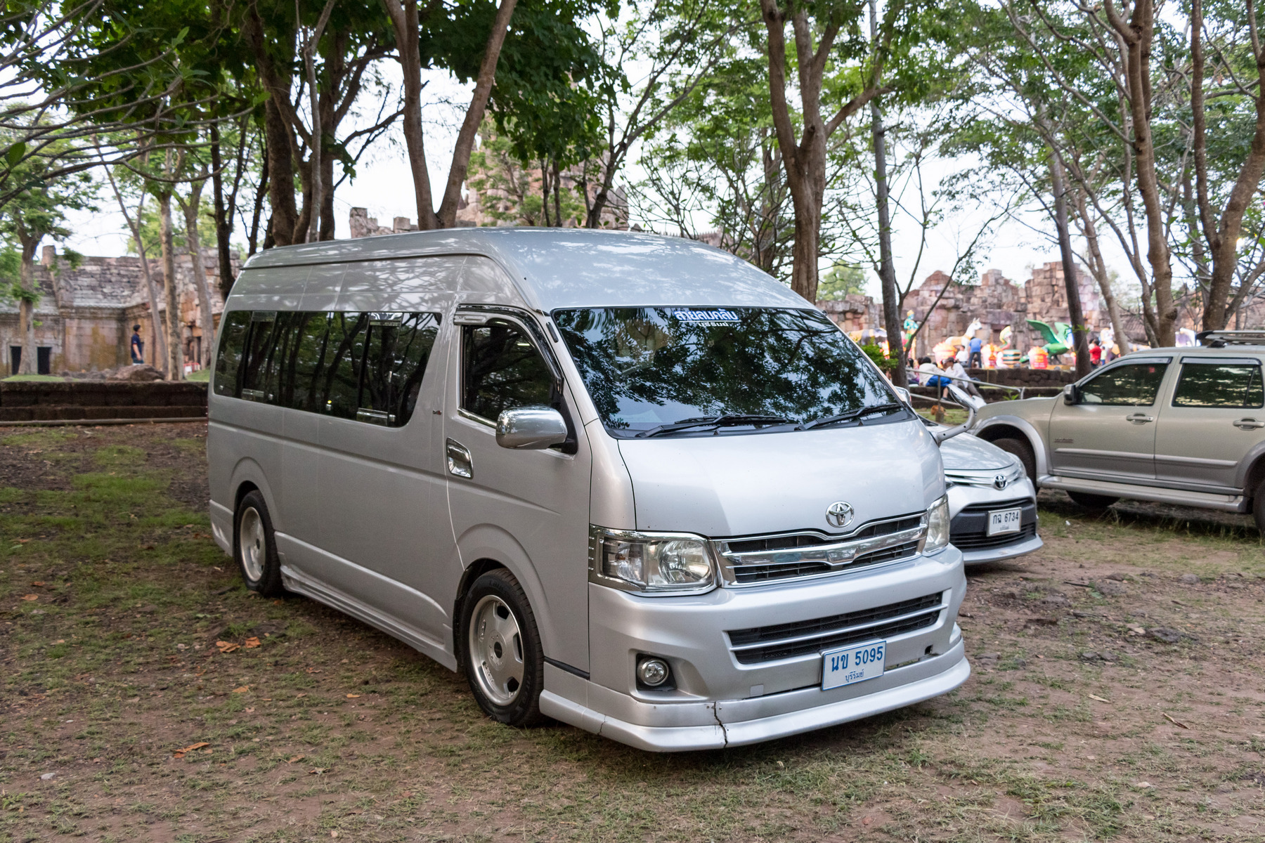นข 5095, Toyota Commuter 1st gen (H200; TH-market), 2004–2019