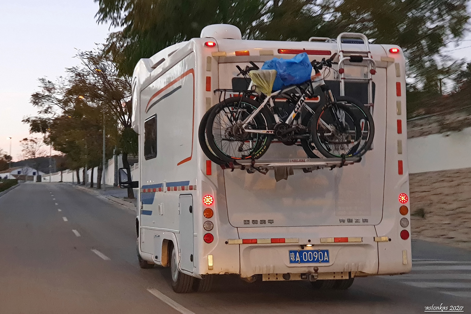 琼A·0090A, Iveco Daily 3rd gen Power Daily (CN-market), 2nd facelift, 2013–