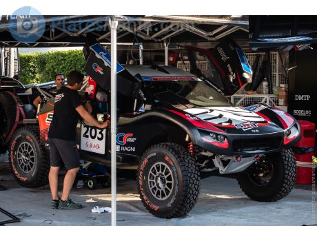 FG-831-KM, Century Racing CR6