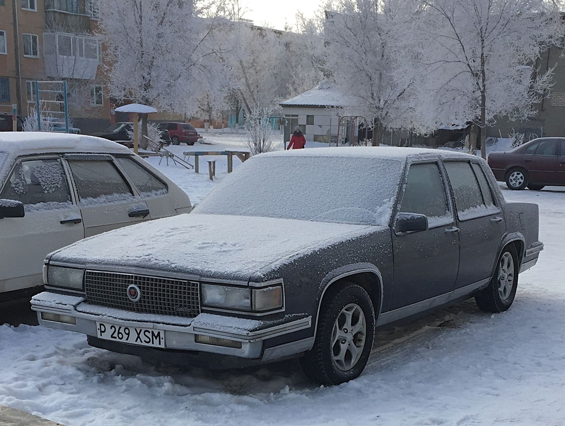 P 269 XSM, Cadillac DeVille 6th gen 4-door Sedan (D69; C-body), 1985–1993