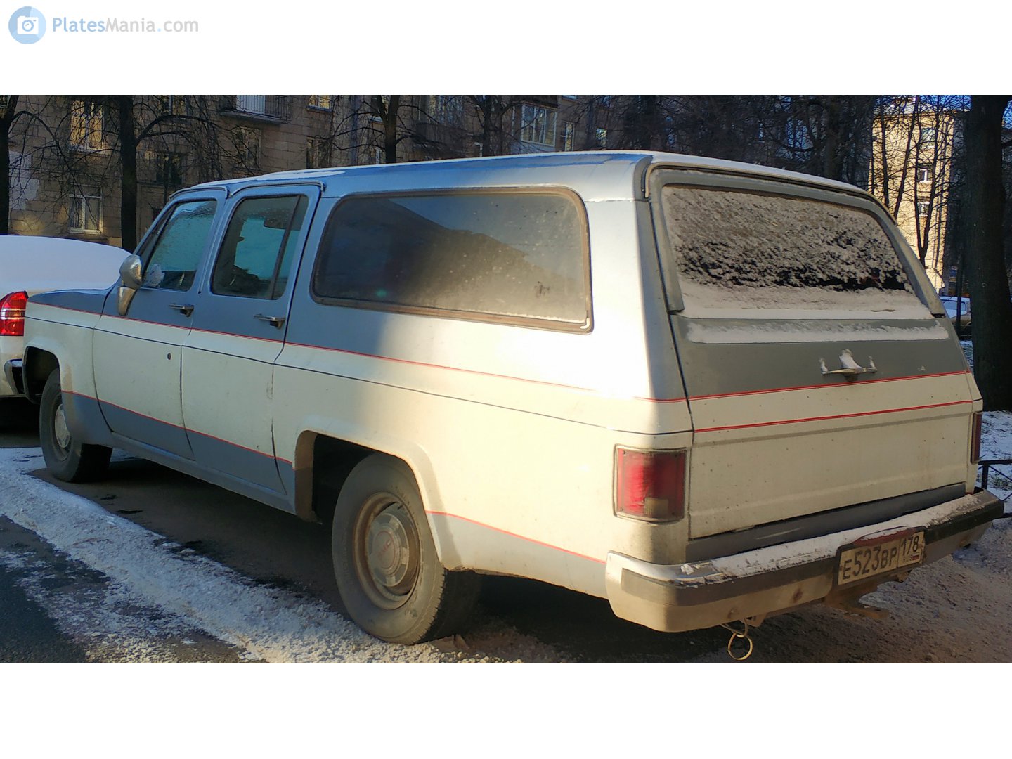 е 523 вр 178, GMC Suburban 7th gen, 1972–1991