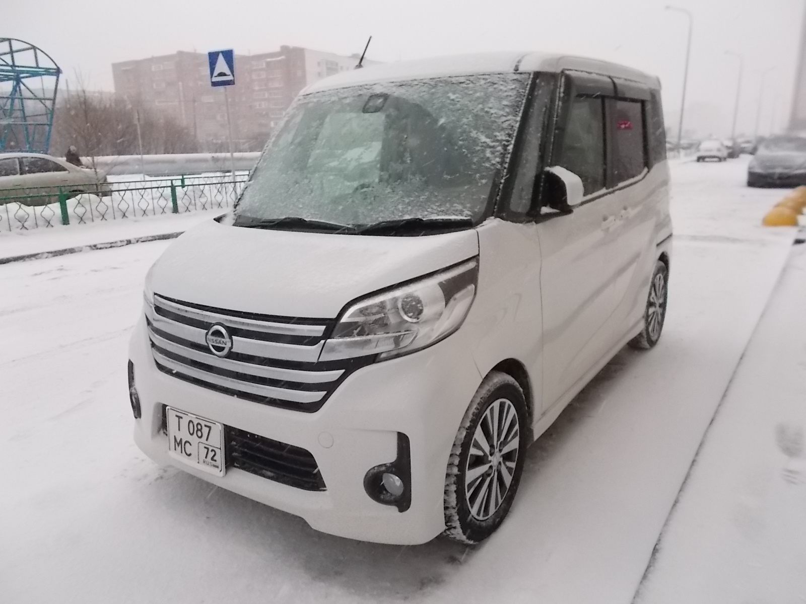 т 087 мс 72, Nissan DAYZ Roox 