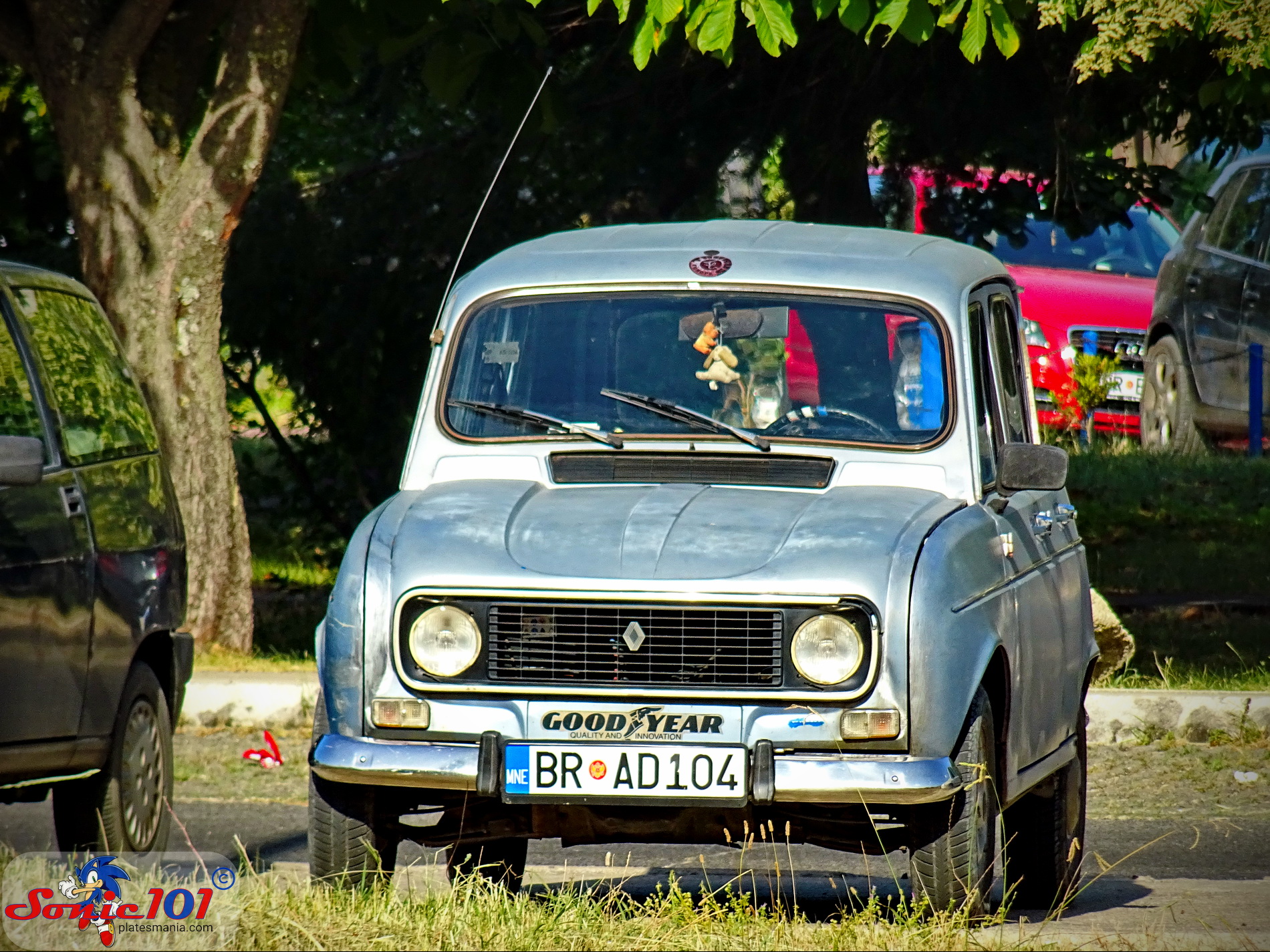 BR AD104, Renault 4 1st gen Sedan/Hatch (112), 1961–1992