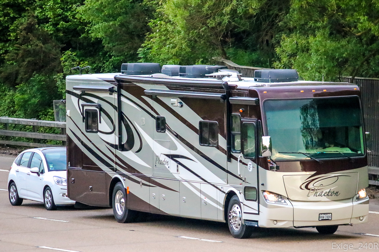 HVW-7406, Tiffin Phaeton 