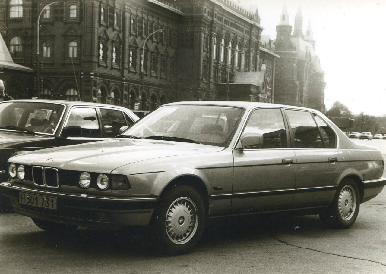 H 501731, BMW 7 Series 2nd gen (E32), 1987–1994