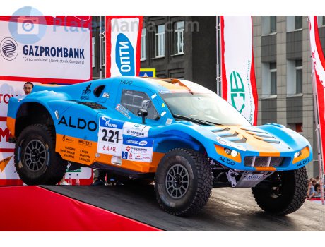 FMS9653, Century Racing CR6