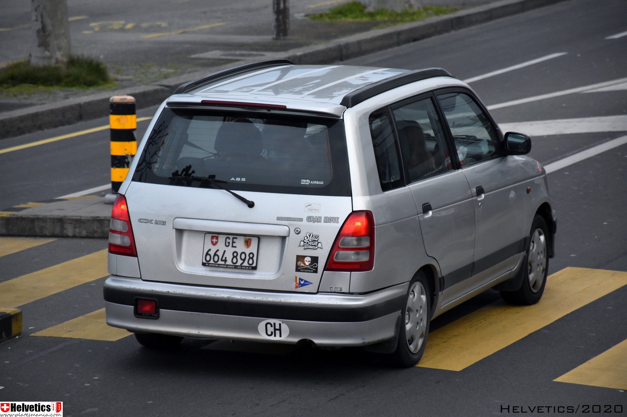 GE 664898, Daihatsu Gran Move 1st gen (G300), 1997–2002