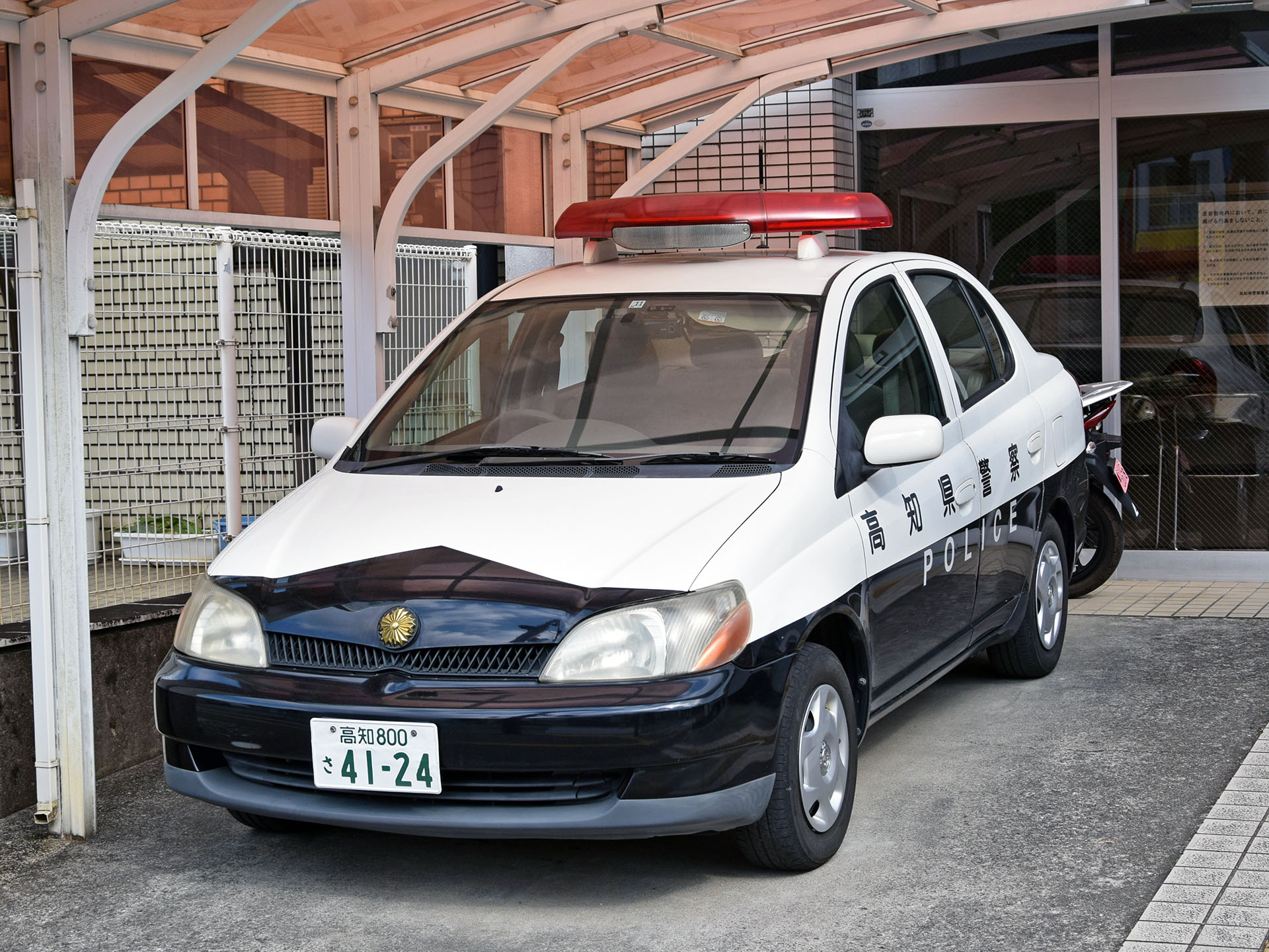 高知 800 さ 4124, Toyota Platz 