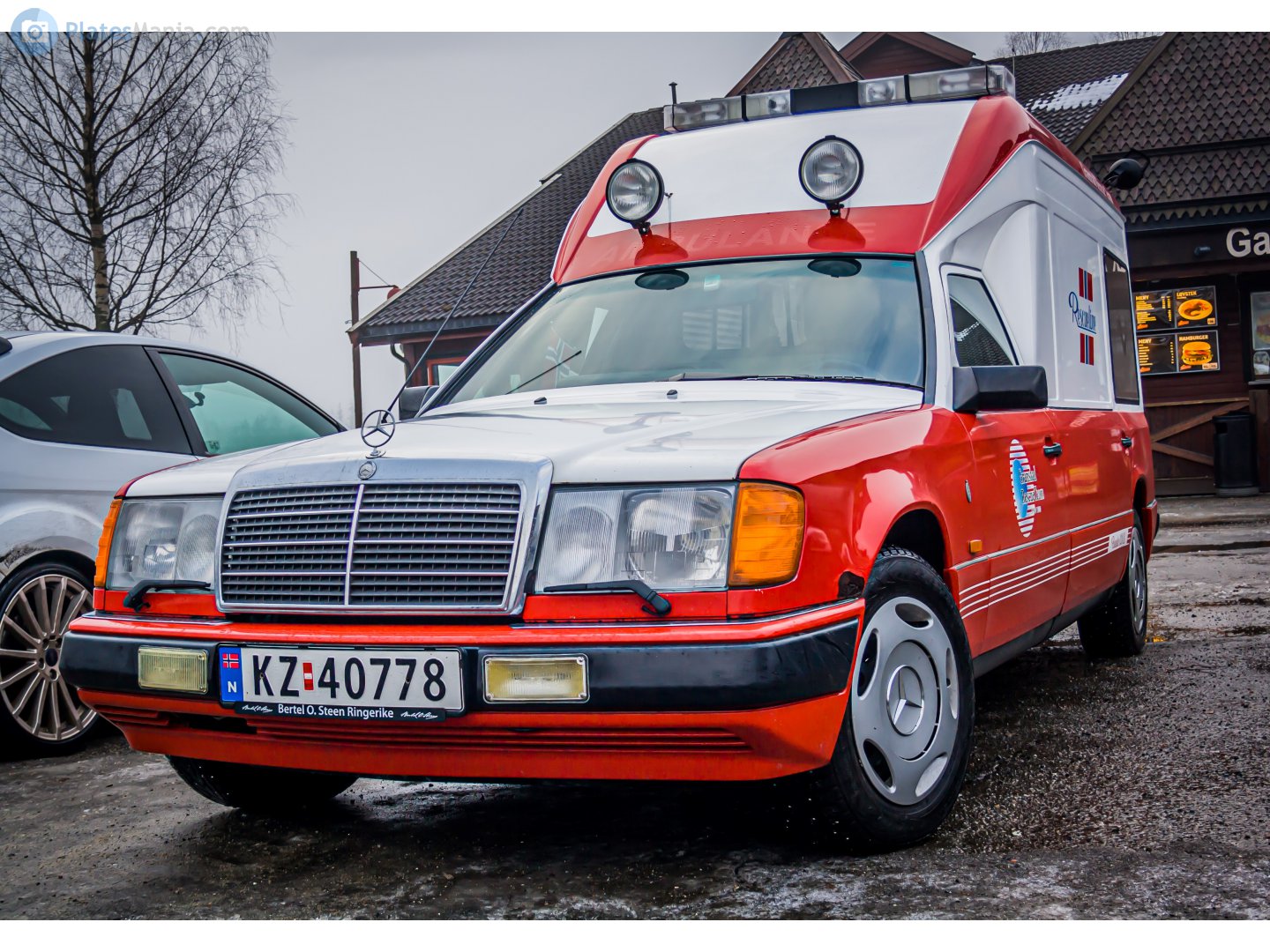 KZ 40778, Mercedes-Benz E-Klasse 1st gen Chassis (F124), 1984­–1996